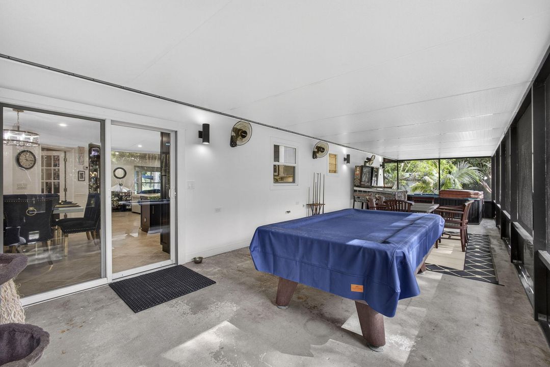 En Venta: $650,000 (4 camas, 2 baños, 1869 Pies cuadrados)