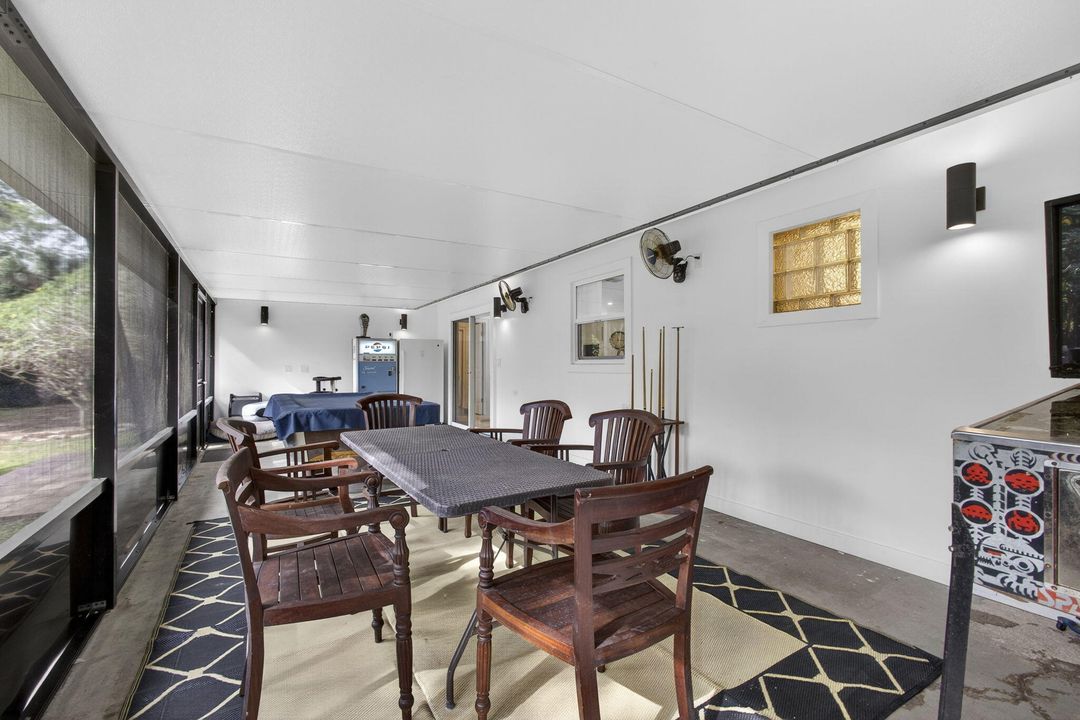 En Venta: $650,000 (4 camas, 2 baños, 1869 Pies cuadrados)