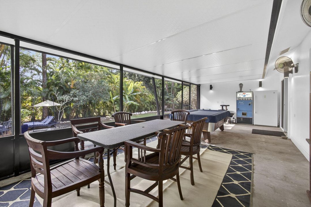 En Venta: $650,000 (4 camas, 2 baños, 1869 Pies cuadrados)