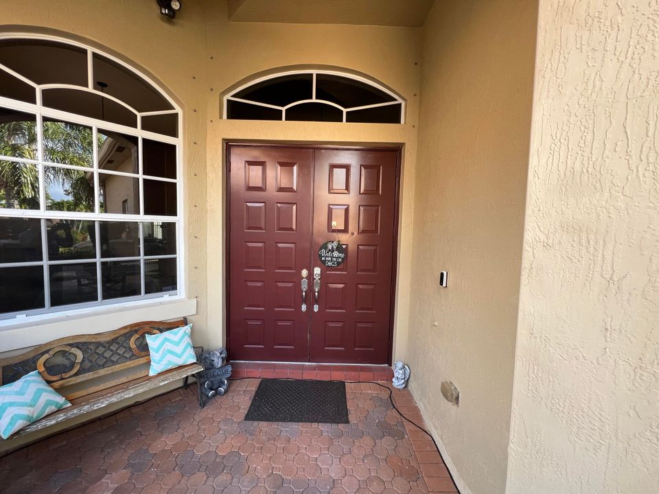 En Venta: $864,900 (4 camas, 3 baños, 2988 Pies cuadrados)