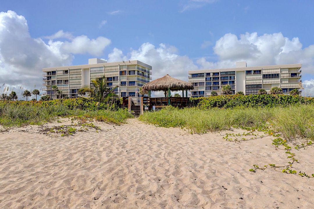 For Rent: $4,500 (2 beds, 2 baths, 1251 Square Feet)