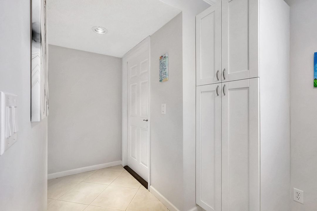 For Rent: $4,500 (2 beds, 2 baths, 1251 Square Feet)