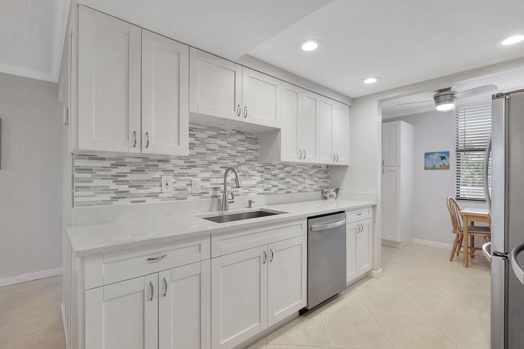 For Rent: $4,500 (2 beds, 2 baths, 1251 Square Feet)