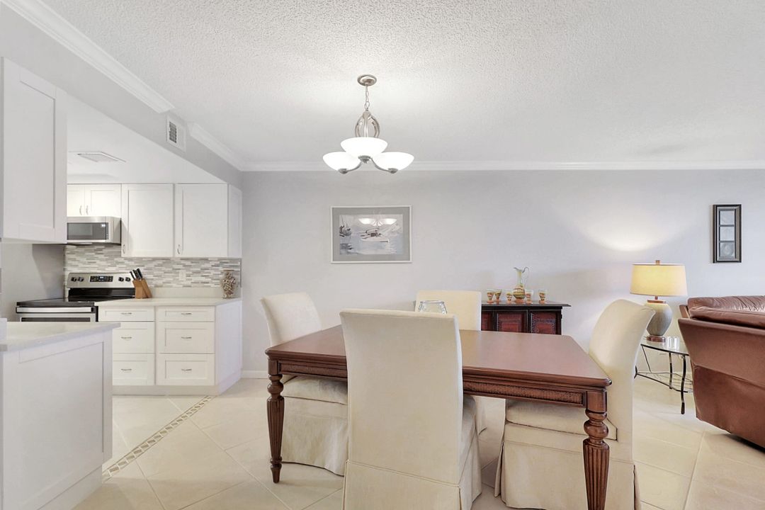 For Rent: $4,500 (2 beds, 2 baths, 1251 Square Feet)