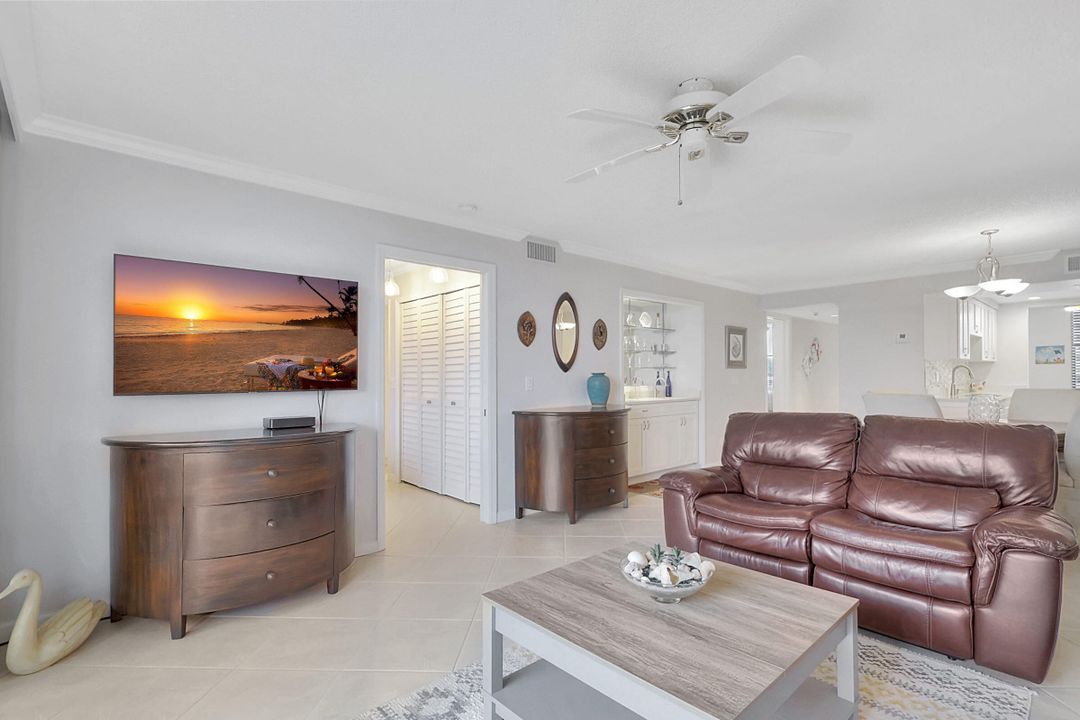 For Rent: $4,500 (2 beds, 2 baths, 1251 Square Feet)