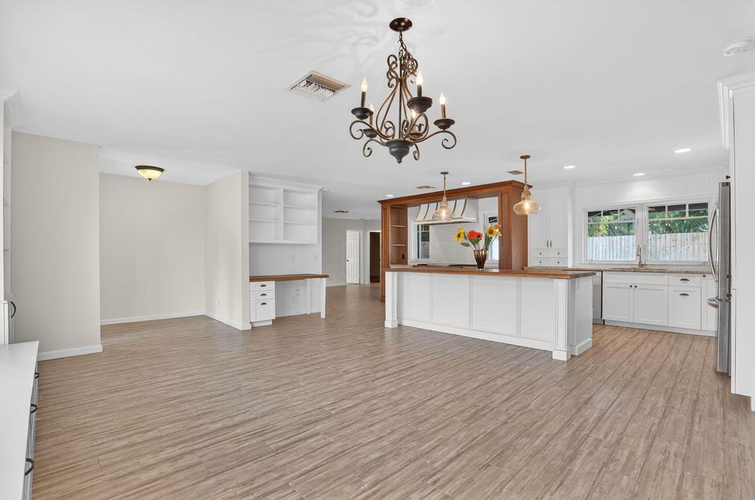 En Venta: $849,000 (3 camas, 2 baños, 1720 Pies cuadrados)