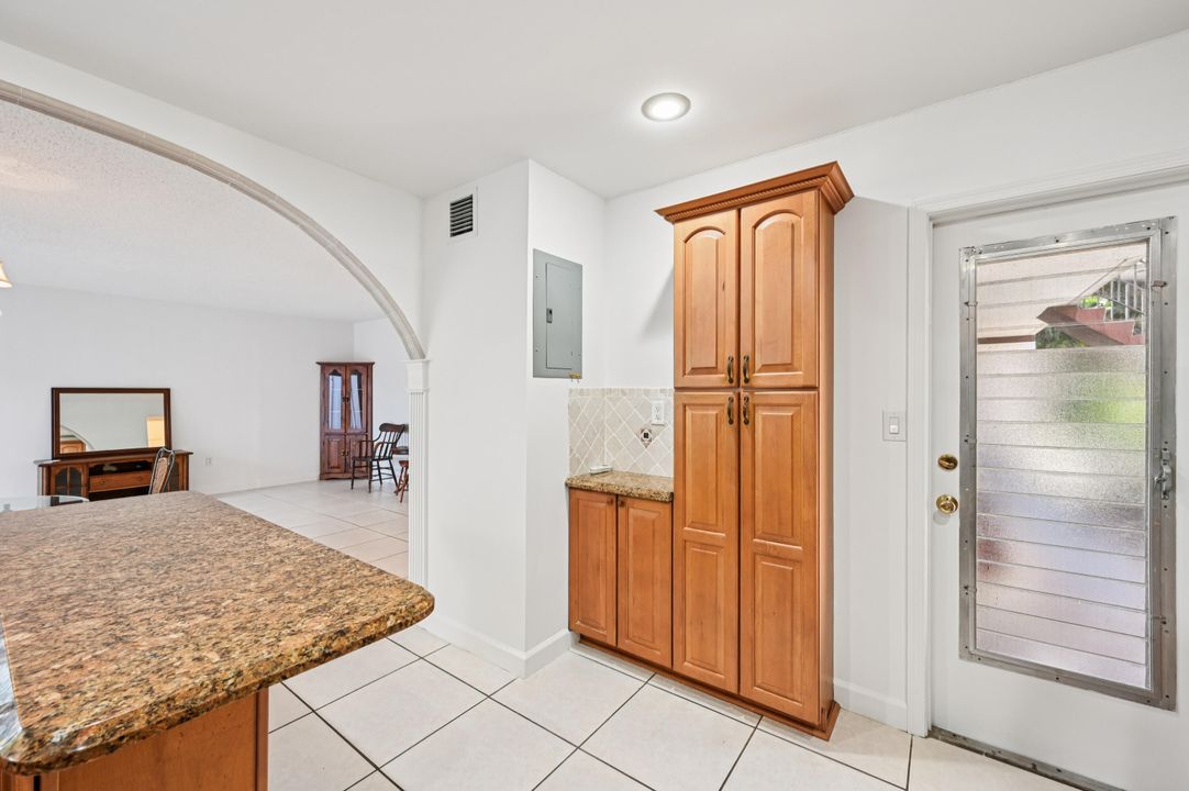 For Sale: $174,999 (2 beds, 2 baths, 1080 Square Feet)