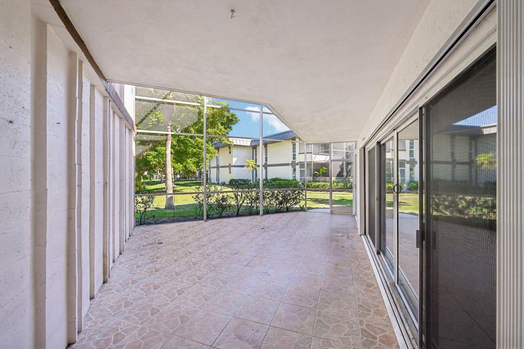 For Sale: $174,999 (2 beds, 2 baths, 1080 Square Feet)