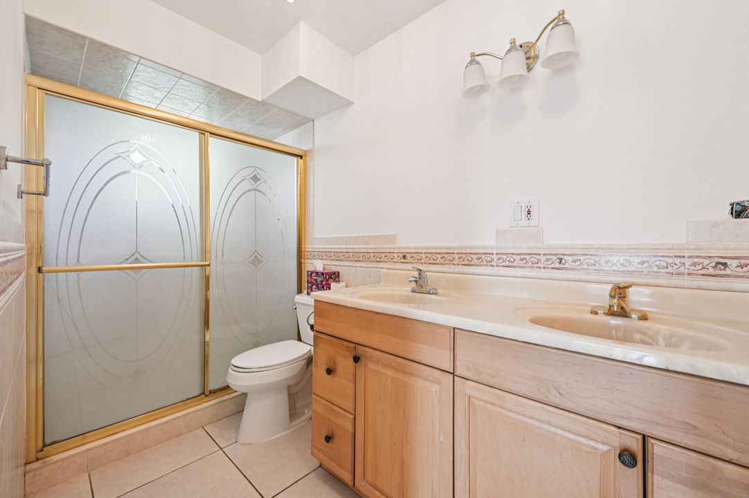 For Sale: $174,999 (2 beds, 2 baths, 1080 Square Feet)