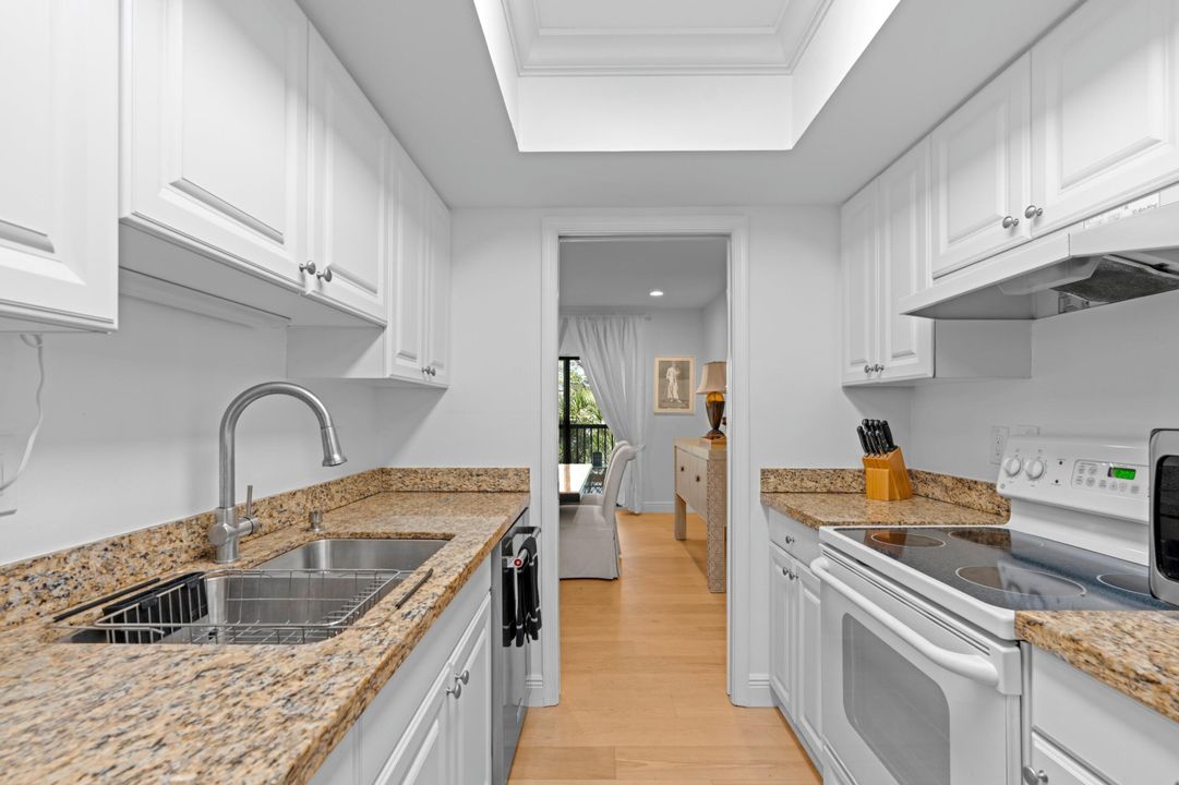 En Venta: $675,000 (3 camas, 3 baños, 1760 Pies cuadrados)