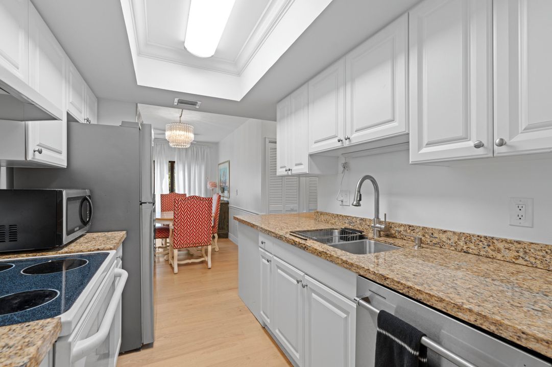 En Venta: $675,000 (3 camas, 3 baños, 1760 Pies cuadrados)