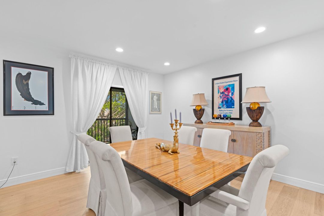 En Venta: $675,000 (3 camas, 3 baños, 1760 Pies cuadrados)