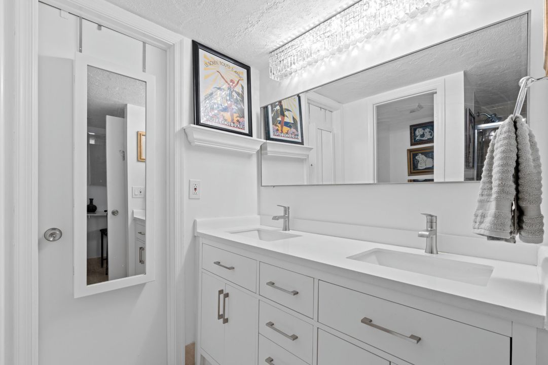 En Venta: $675,000 (3 camas, 3 baños, 1760 Pies cuadrados)