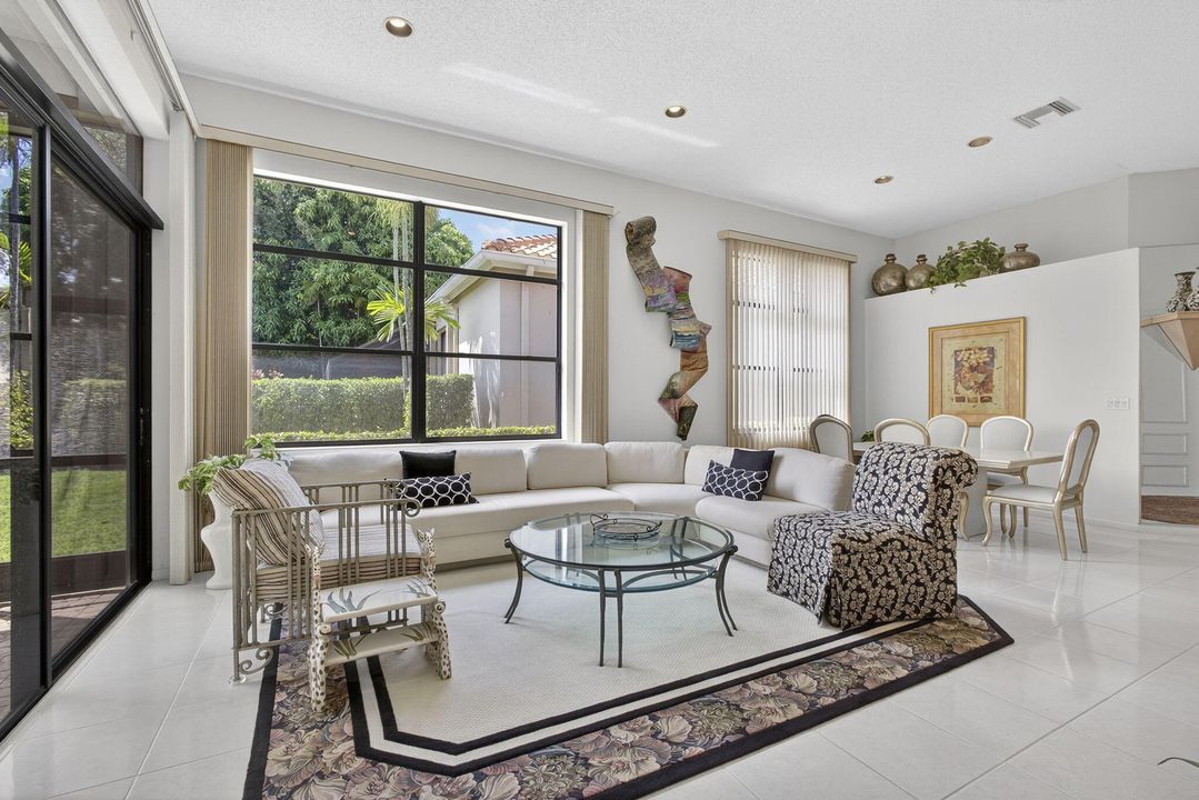 En Renta: $8,750 (3 camas, 2 baños, 1995 Pies cuadrados)