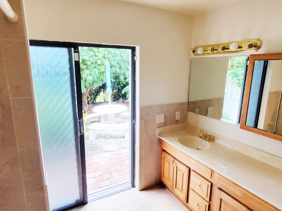 En Renta: $4,600 (4 camas, 2 baños, 2035 Pies cuadrados)