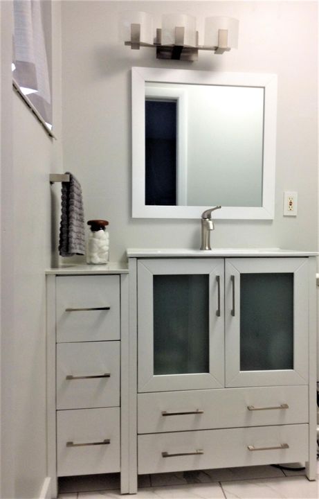 For Sale: $154,000 (2 beds, 2 baths, 910 Square Feet)