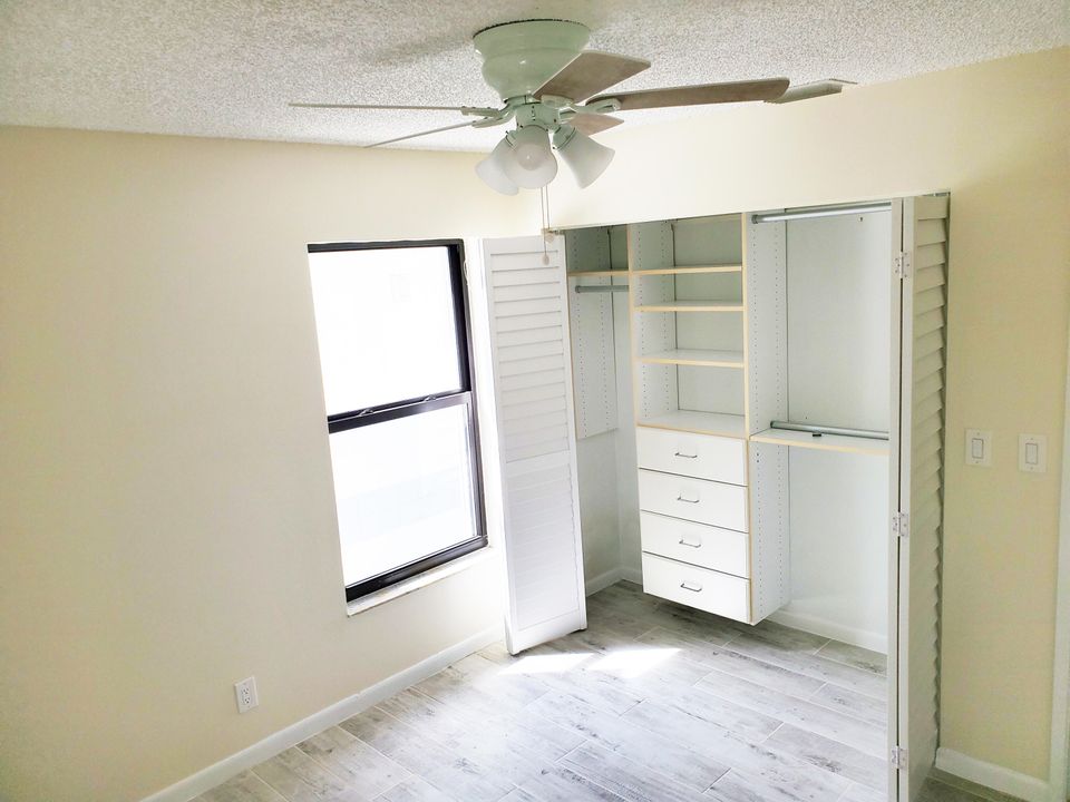 En Renta: $4,600 (4 camas, 2 baños, 2035 Pies cuadrados)