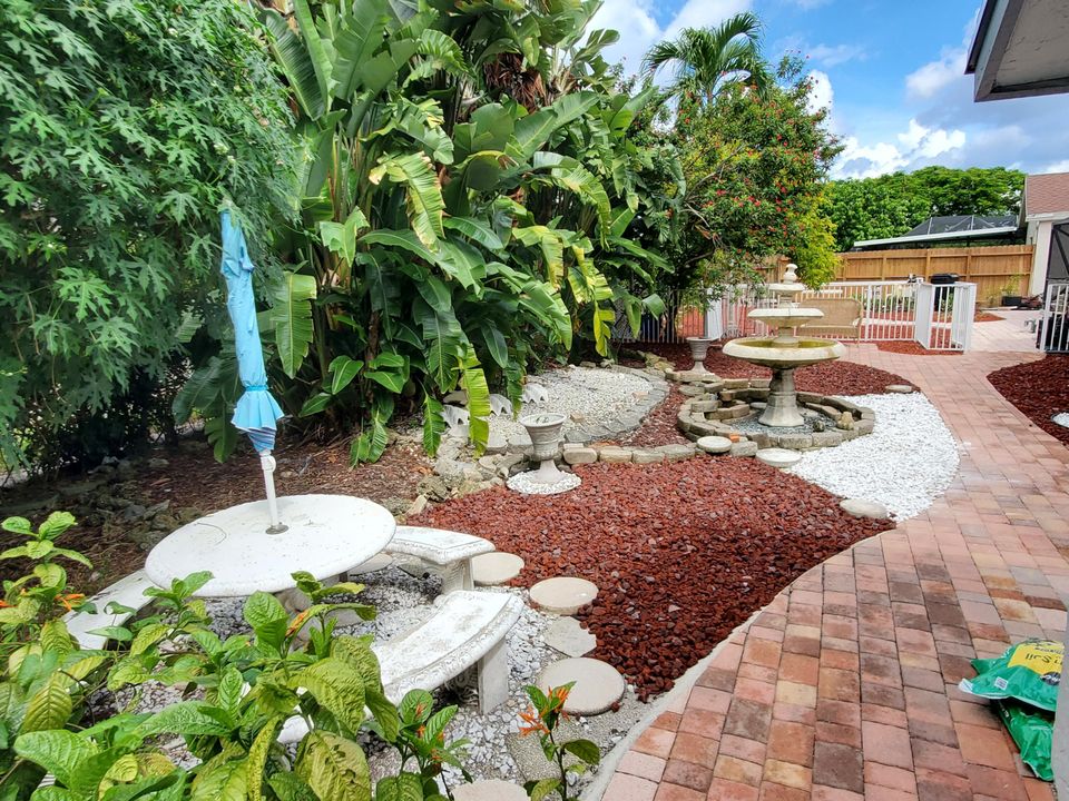 En Renta: $4,600 (4 camas, 2 baños, 2035 Pies cuadrados)