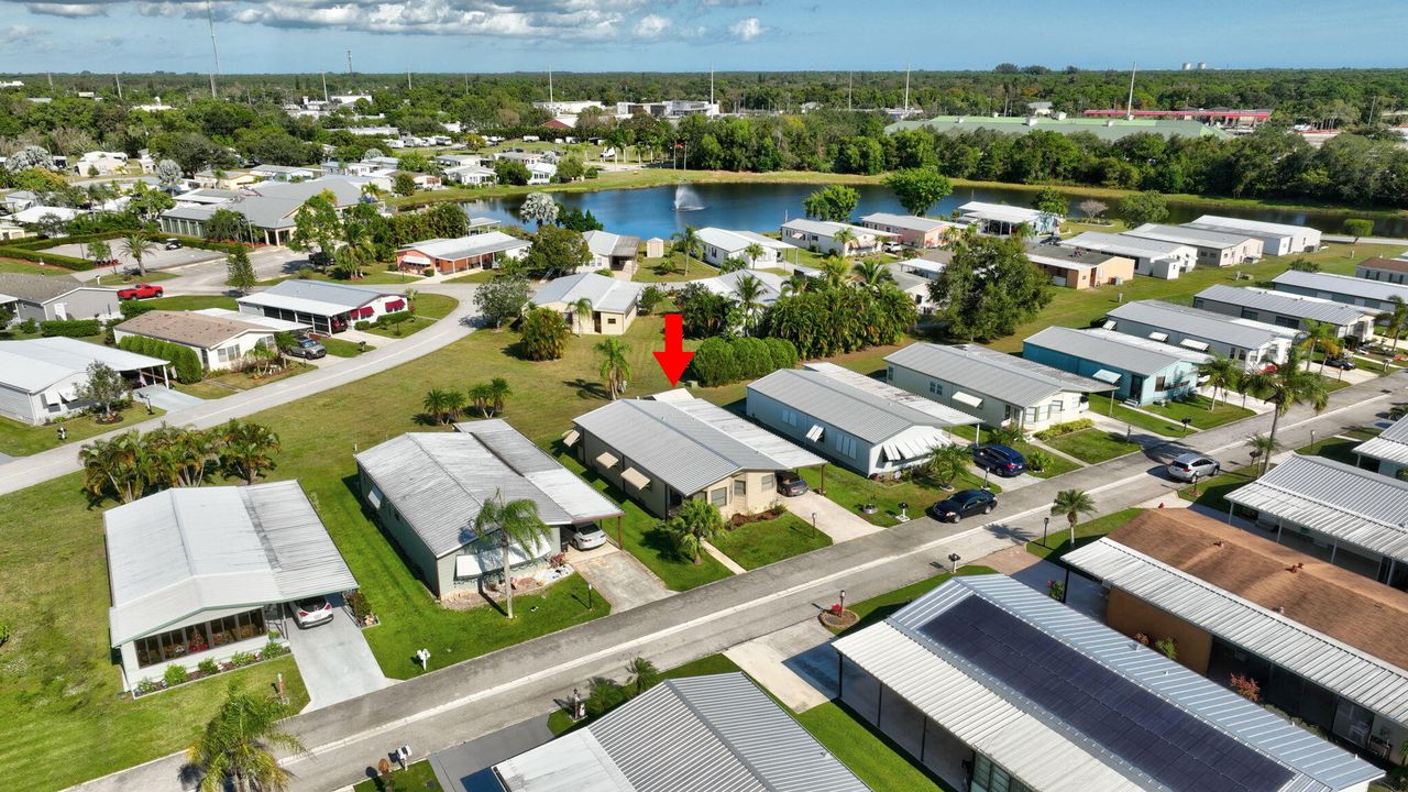 待售: $179,000 (2 贝兹, 2 浴室, 1395 平方英尺)