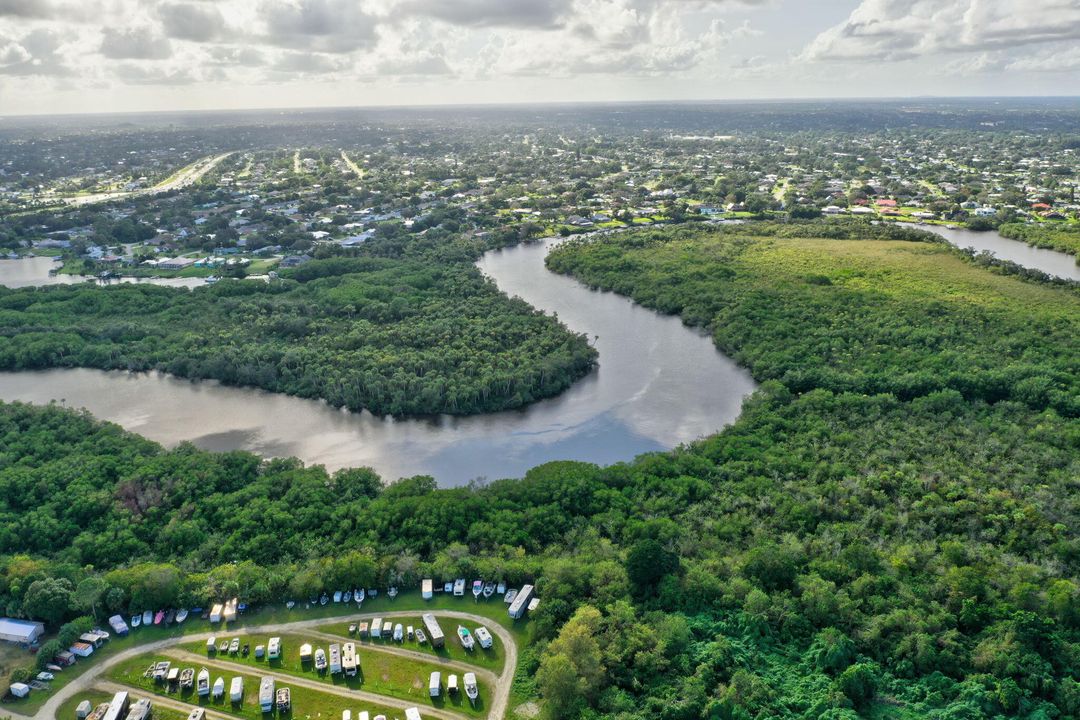 待售: $179,000 (2 贝兹, 2 浴室, 1395 平方英尺)