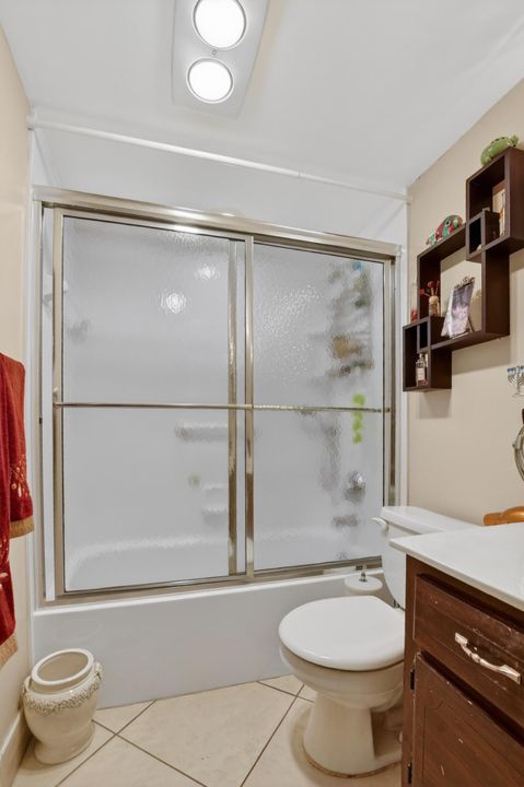 For Sale: $169,900 (2 beds, 2 baths, 1000 Square Feet)