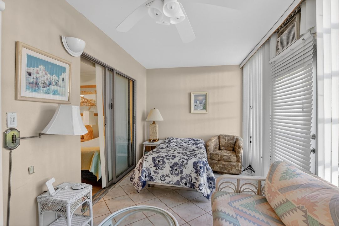 For Sale: $169,900 (2 beds, 2 baths, 1000 Square Feet)