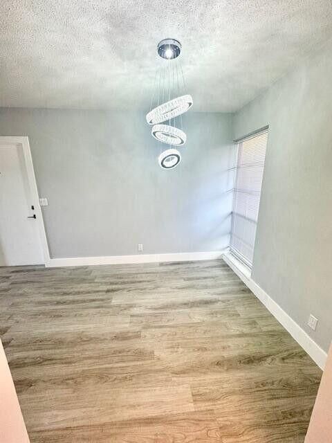 For Sale: $105,000 (1 beds, 1 baths, 850 Square Feet)