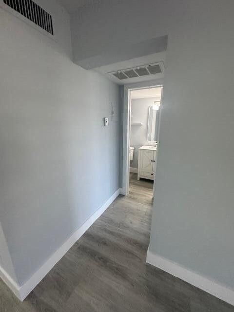 For Sale: $105,000 (1 beds, 1 baths, 850 Square Feet)