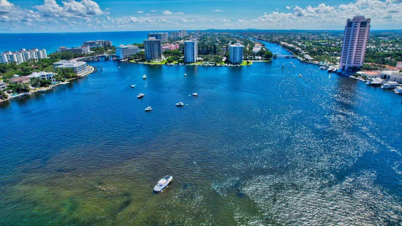 В аренду: $10,900 (3 спален, 3 ванн, 2465 Квадратных фут)