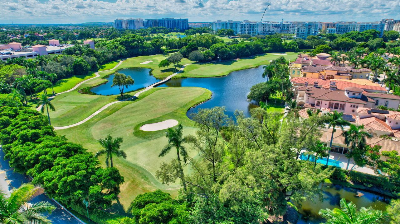 В аренду: $10,900 (3 спален, 3 ванн, 2465 Квадратных фут)