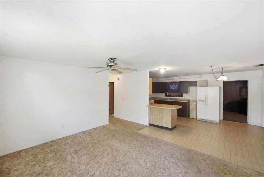 For Sale: $325,000 (3 beds, 2 baths, 1626 Square Feet)