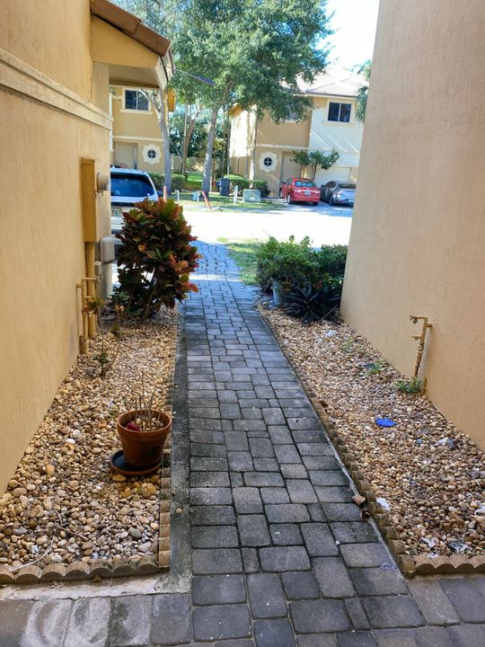 В аренду: $2,800 (3 спален, 2 ванн, 1574 Квадратных фут)