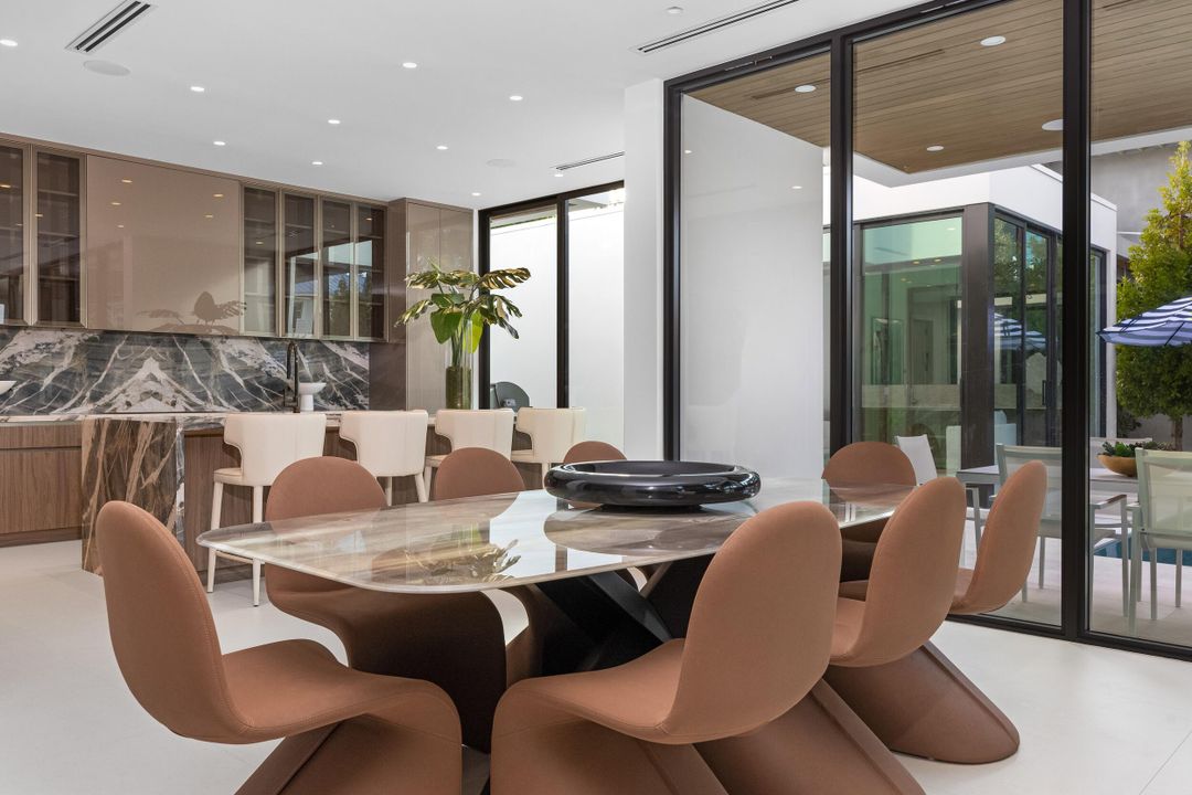 En Venta: $6,750,000 (6 camas, 6 baños, 5577 Pies cuadrados)