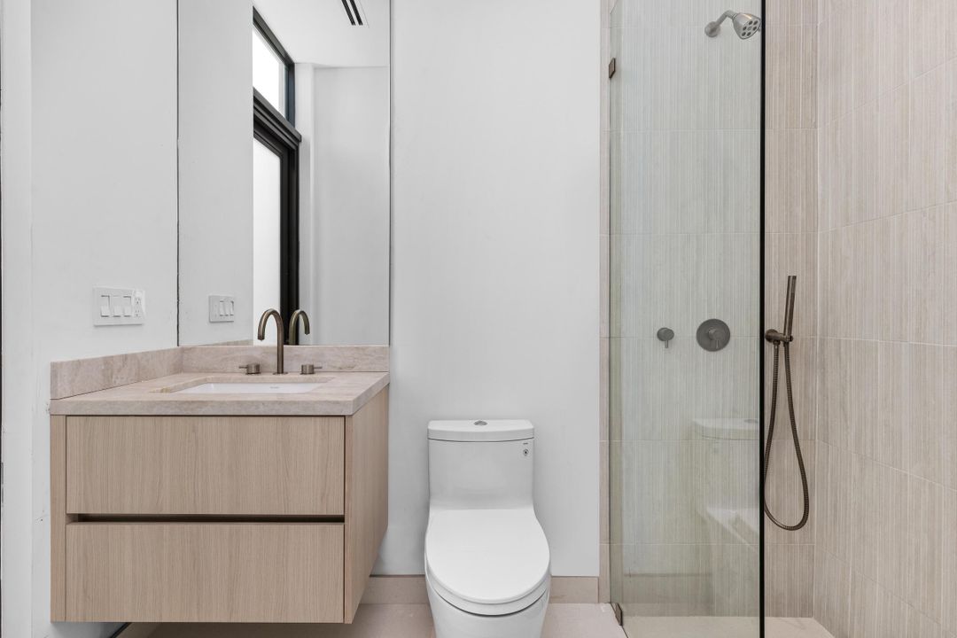 En Venta: $6,750,000 (6 camas, 6 baños, 5577 Pies cuadrados)