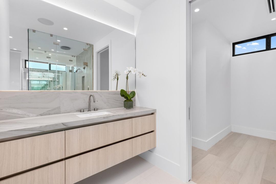 En Venta: $6,750,000 (6 camas, 6 baños, 5577 Pies cuadrados)