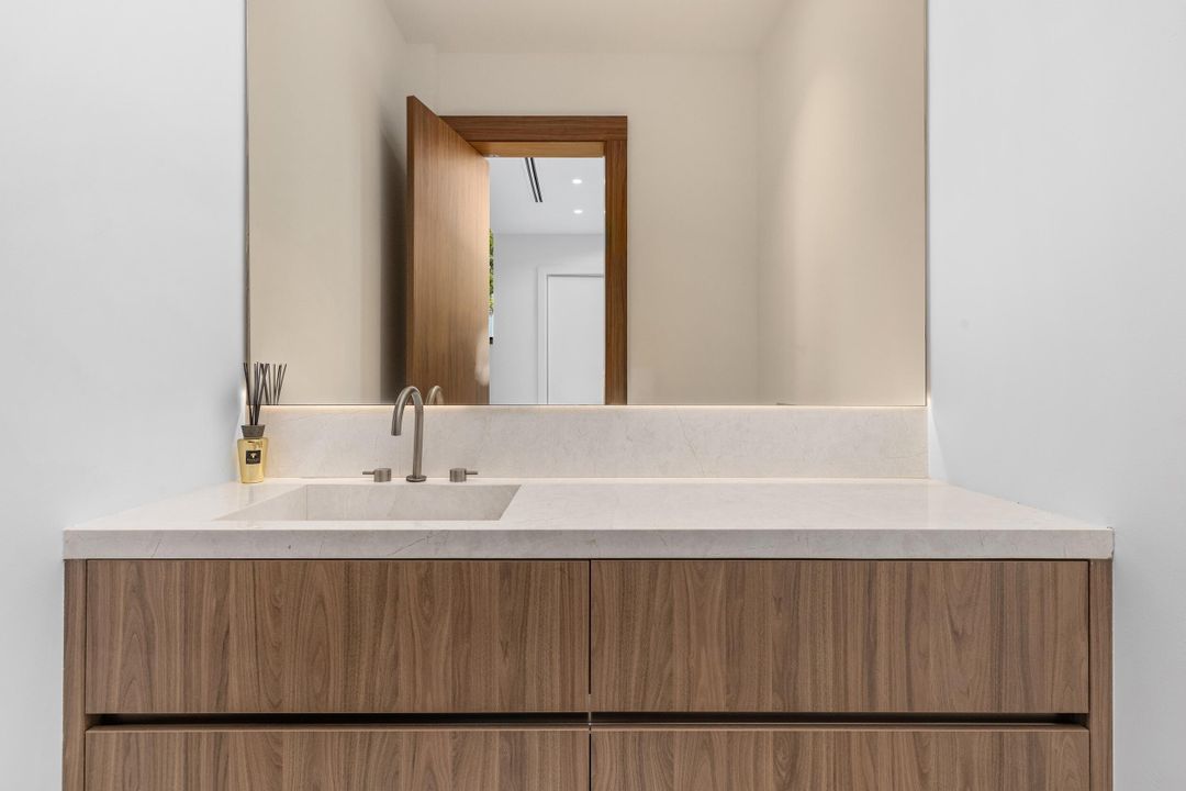 En Venta: $6,750,000 (6 camas, 6 baños, 5577 Pies cuadrados)