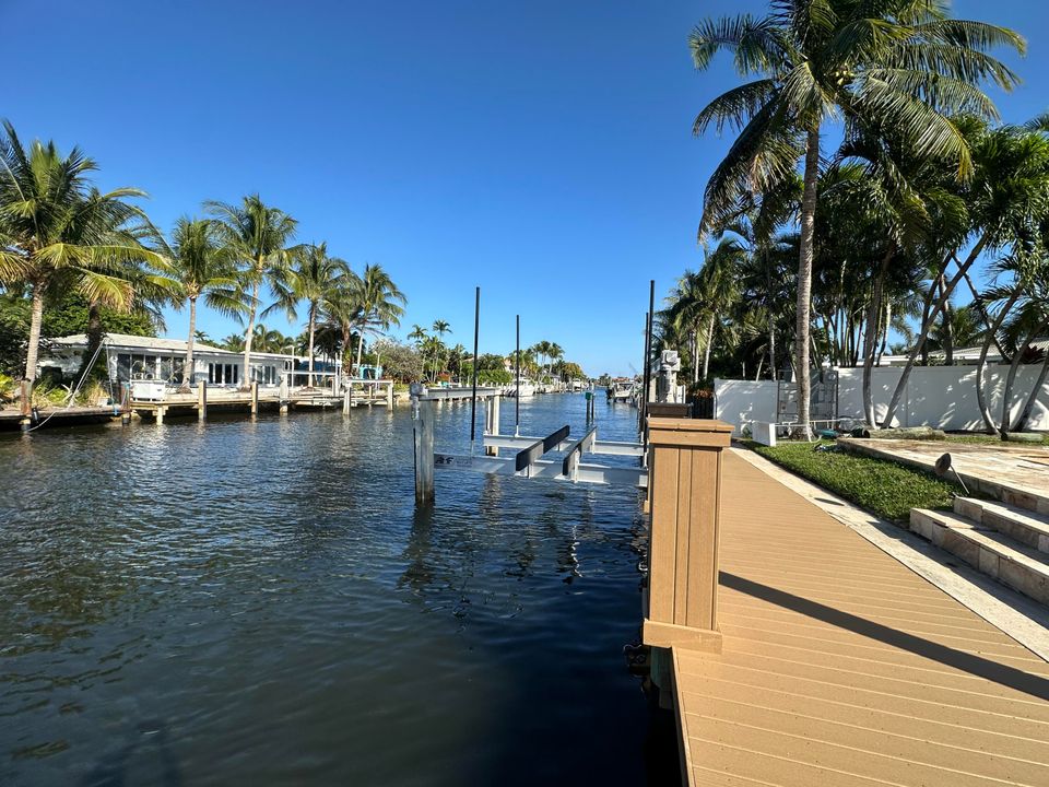 待售: $1,600,000 (4 贝兹, 2 浴室, 2662 平方英尺)