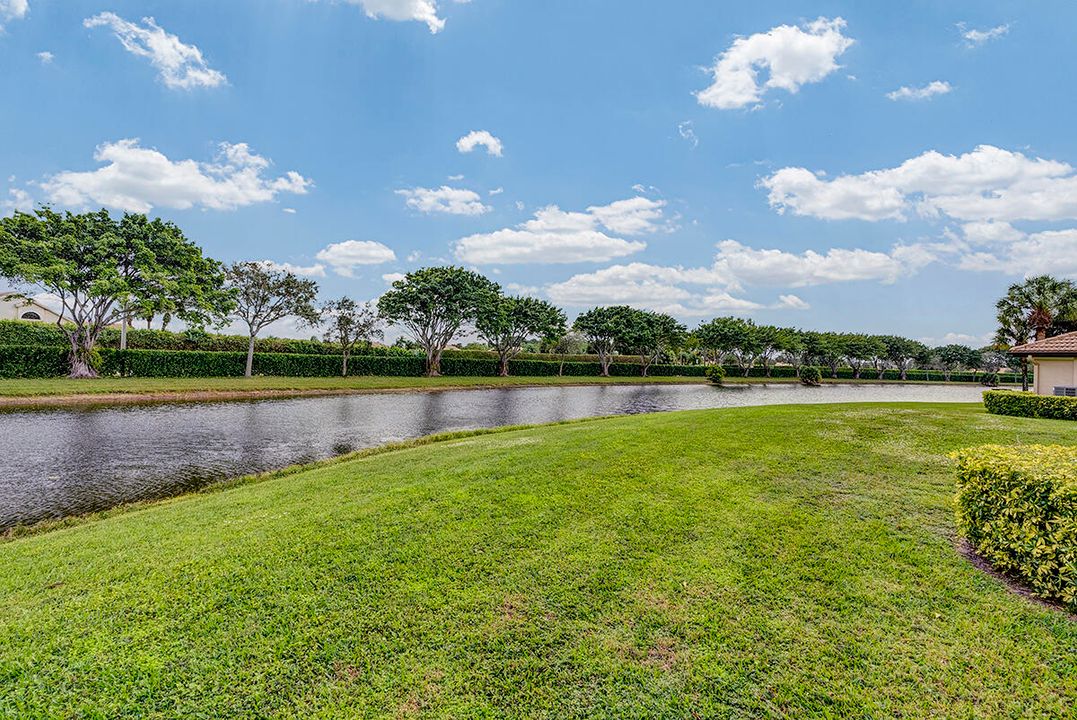 For Sale: $359,000 (3 beds, 2 baths, 2180 Square Feet)