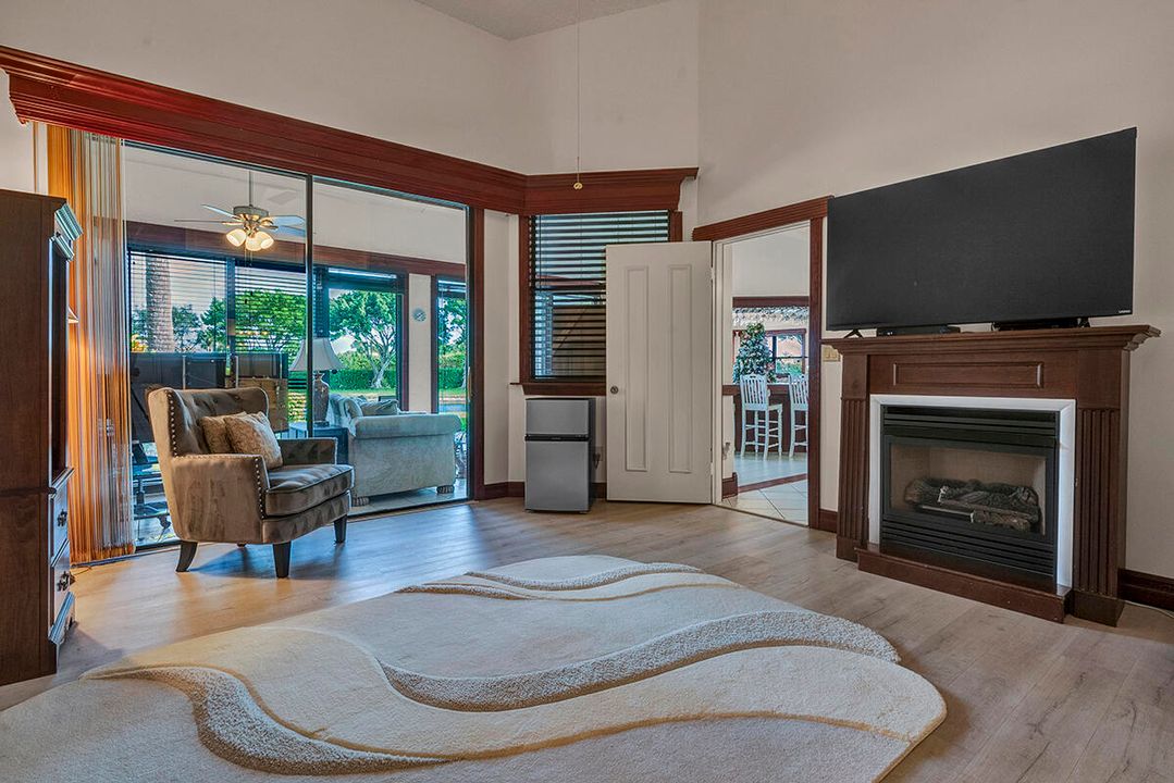 For Sale: $359,000 (3 beds, 2 baths, 2180 Square Feet)