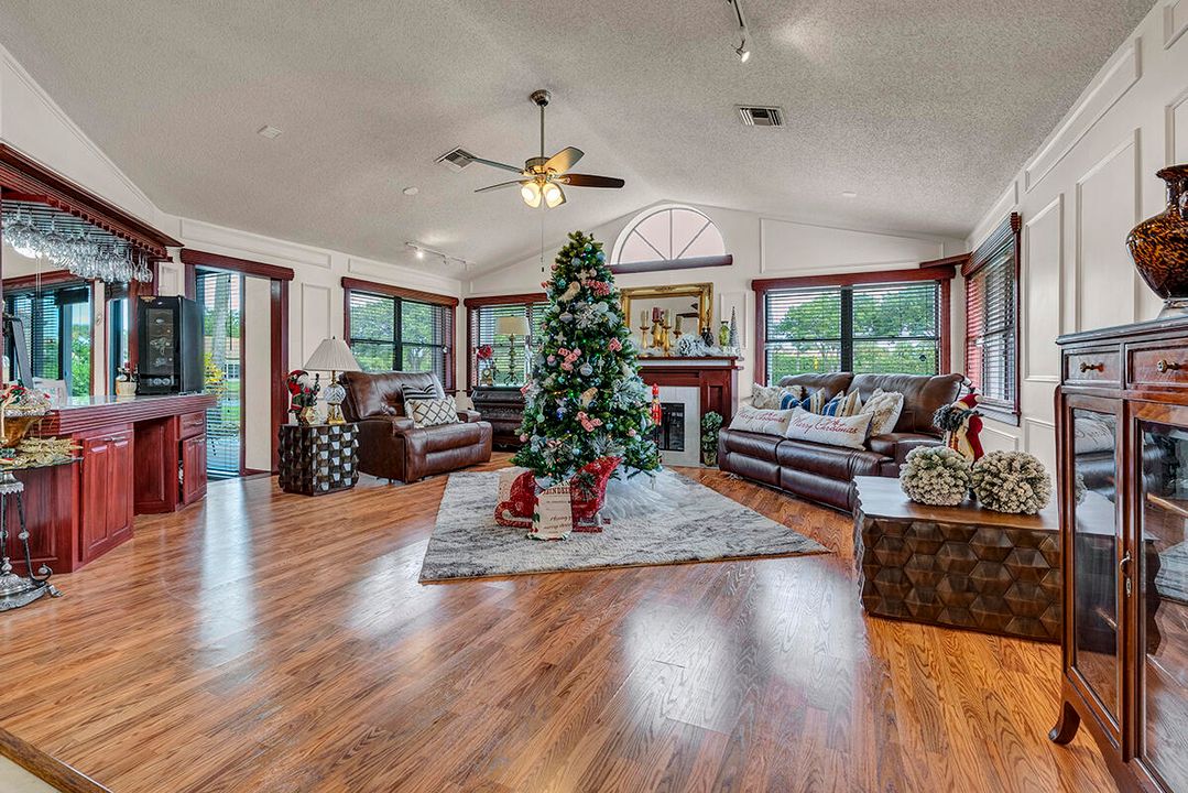 For Sale: $359,000 (3 beds, 2 baths, 2180 Square Feet)