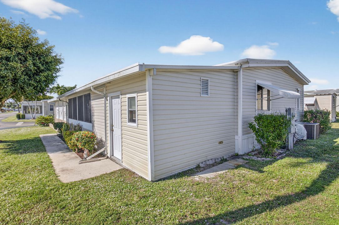 На продажу: $184,900 (3 спален, 2 ванн, 1440 Квадратных фут)