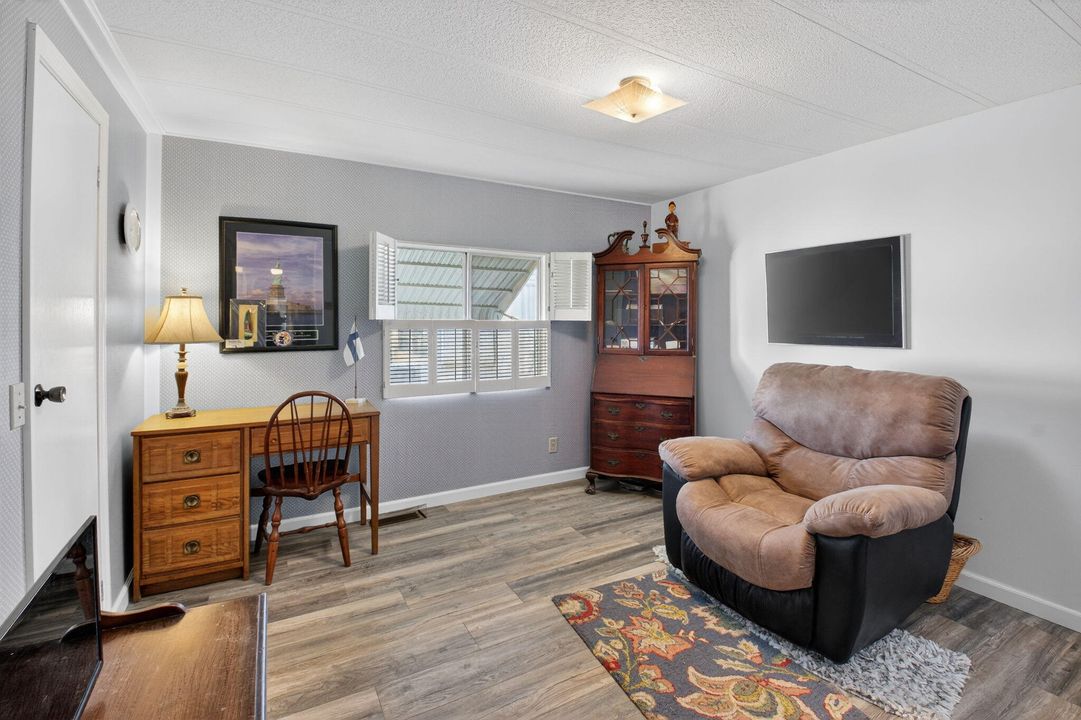 На продажу: $184,900 (3 спален, 2 ванн, 1440 Квадратных фут)