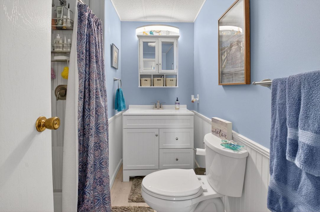 На продажу: $184,900 (3 спален, 2 ванн, 1440 Квадратных фут)