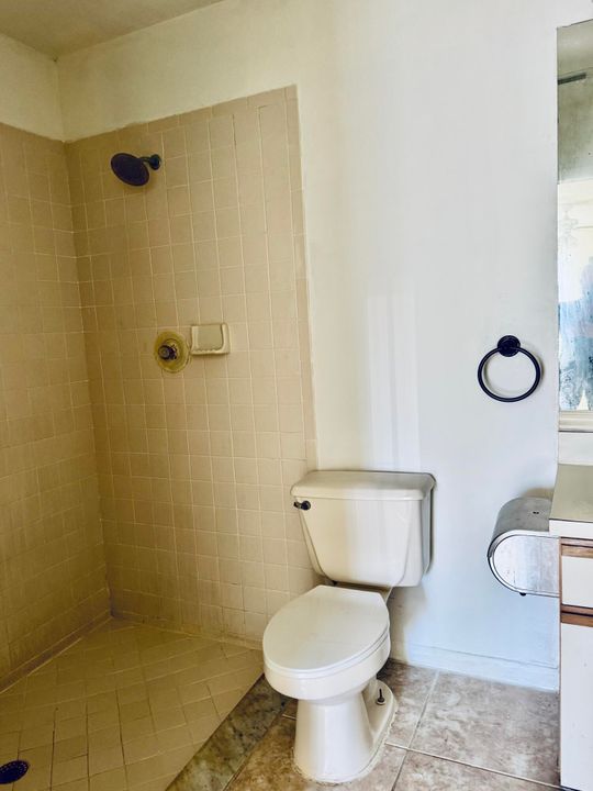 For Sale: $240,000 (3 beds, 2 baths, 1267 Square Feet)