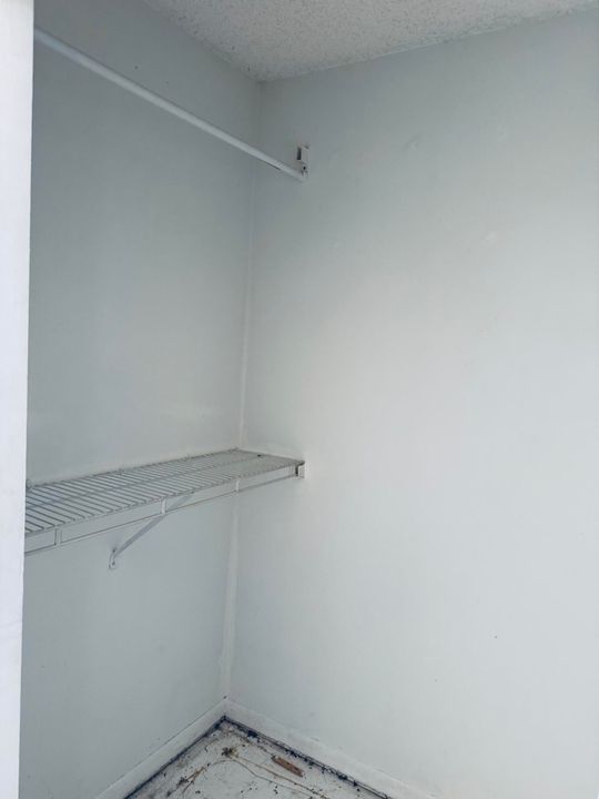 For Sale: $240,000 (3 beds, 2 baths, 1267 Square Feet)