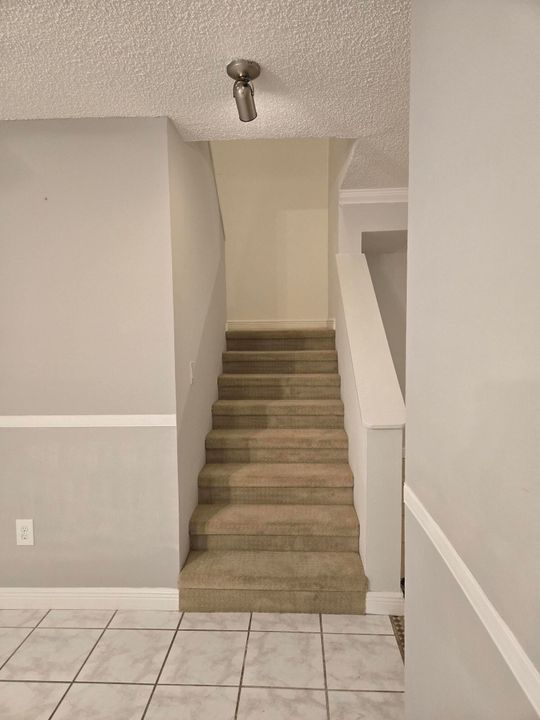 В аренду: $2,250 (2 спален, 2 ванн, 1430 Квадратных фут)