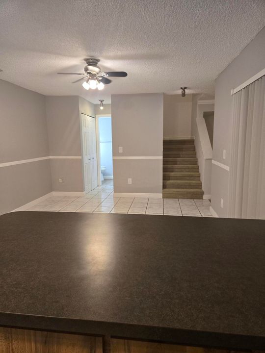 В аренду: $2,250 (2 спален, 2 ванн, 1430 Квадратных фут)