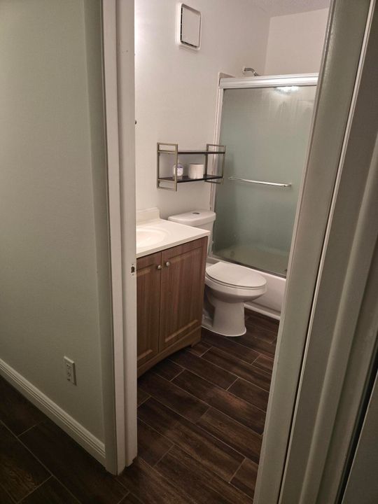 В аренду: $2,250 (2 спален, 2 ванн, 1430 Квадратных фут)