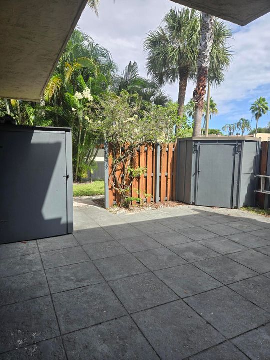 В аренду: $2,250 (2 спален, 2 ванн, 1430 Квадратных фут)