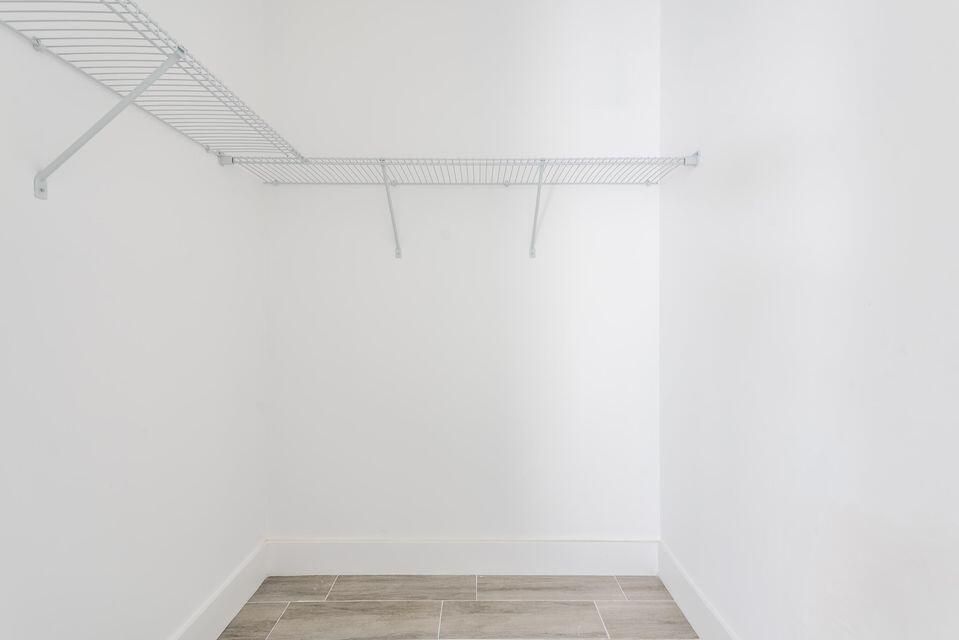 For Rent: $1,650 (3 beds, 2 baths, 1047 Square Feet)